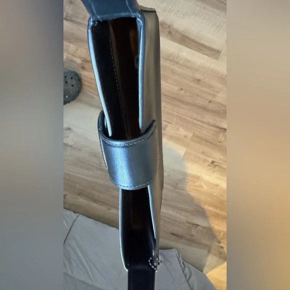 Coach Classic Black Leather Shoulder Bag - Picture 13 of 13